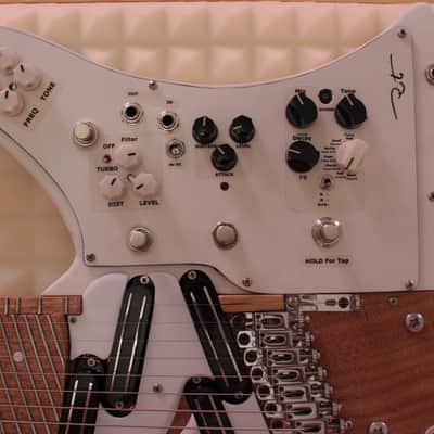 Crazyest Guitar 2021 - 15-Strings - 5 Built in Effects - Harp Bass - Pit Guitars image 6