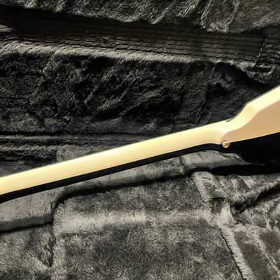 Dean Michael Schenker custom V 2002 - Black/White image 4