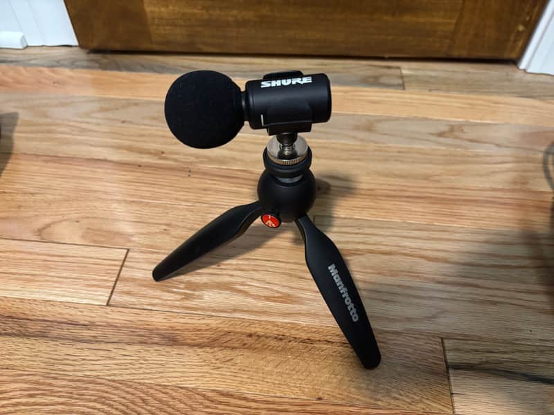 Shure MOTIV MV88+ Video Kit with iOS / USB Condenser Microphone 2019 - Present - Black image 1