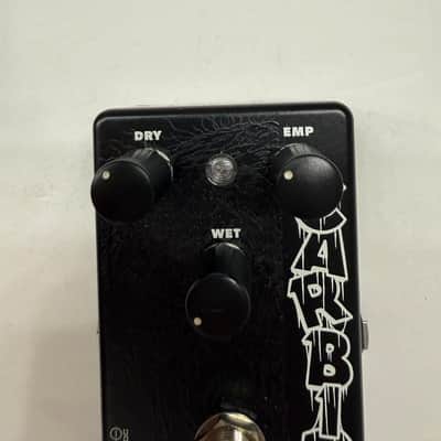 Catalinbread Carbide Distortion Guitar Effect Pedal + Original Box image 3