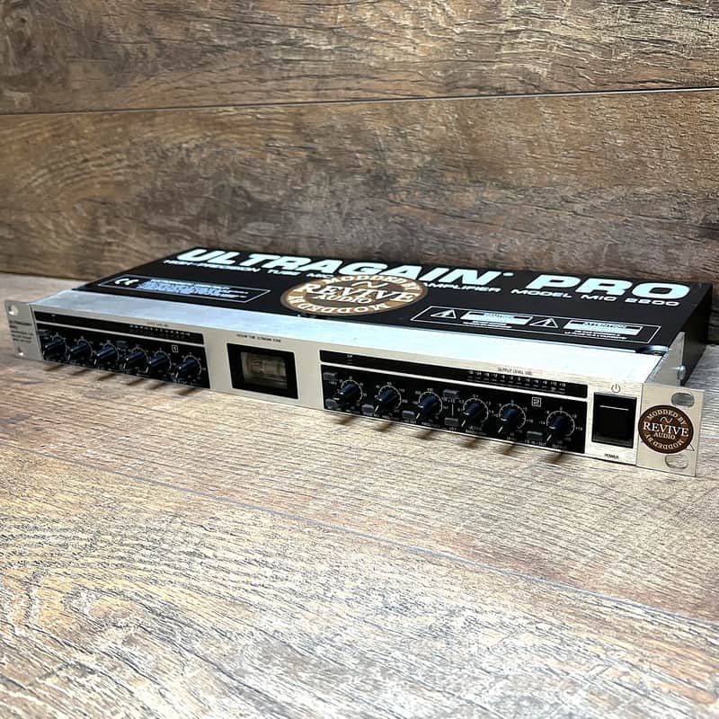 Revive Audio Modified: Behringer Ultragain Pro MIC2200 Vacuum Tube Mic Line Preamp Bild 1