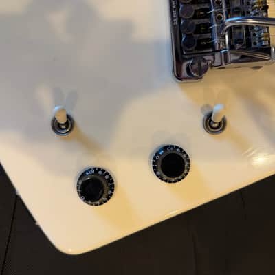 Gibson Explorer 1984 - White image 11