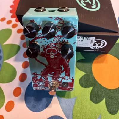 Walrus Audio Deep Six Compressor V3 2018 - 2021 - Blue / Red Diver image 7
