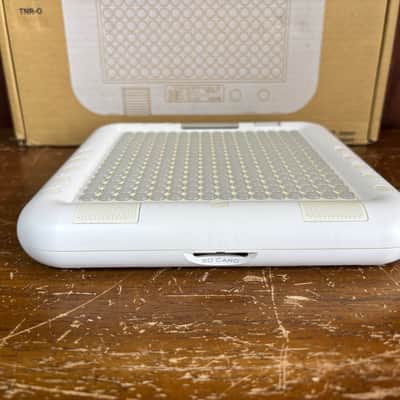 Yamaha Tenori-on TNR-O 16x16 Matrix Performance Instrument MIDI Controller w/box image 5