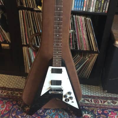 Gibson Flying V with EMG 81/85 image 3