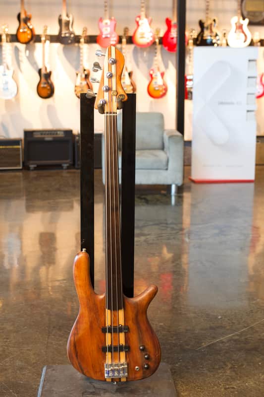 Elias Fretless Bass image 1