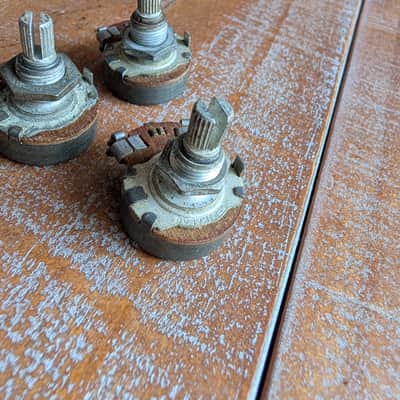 Gibson Centralab Potentiometers 500k Short Split Shaft Vintage 1961 Tested Qty 3 image 2