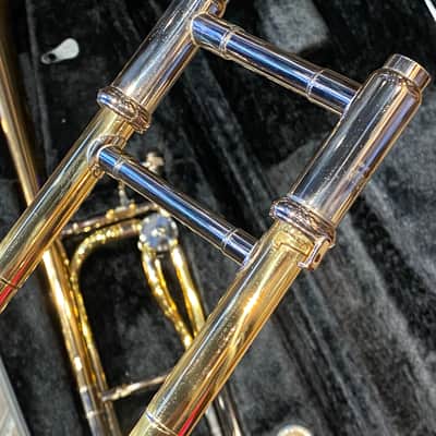 Yamaha YSL584G F Trigger Trombone with case image 14