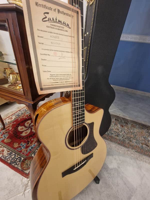 Eastman AC522CE