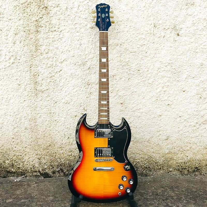 Epiphone G-400 Deluxe (1999 - 2010) | Reverb
