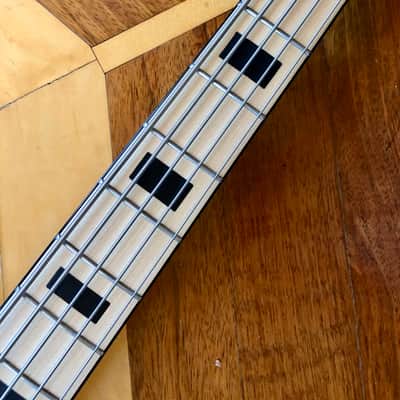 NEW Vintage VJ75 ReIssued Maple Fingerboard Bass Guitar ~ 5-String ~ Sunburst image 11