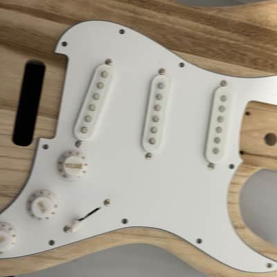 Monte's Guitar  Custom Build Stratocaster Pickguard White Fully Loaded and Wired d image 3