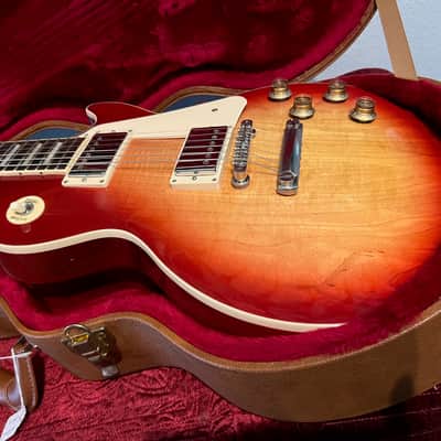 Gibson Les Paul Classic 2019 - 2023 - Heritage Cherry Sunburst image 3