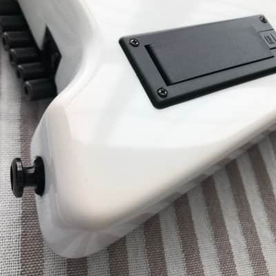 Steinberger Synapse ST-2FPA TranScale headless Baritone, gloss WHITE finish, OEM gig-bag with factory accessories image 17