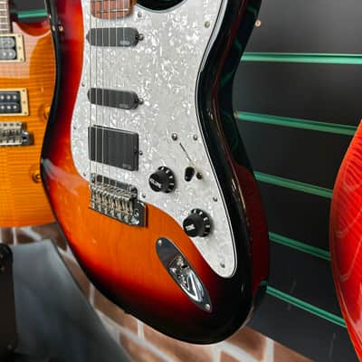 Fender Deluxe Roadhouse Stratocaster 3-Colour Sunburst 2018 Electric Guitar w/ Mods image 5