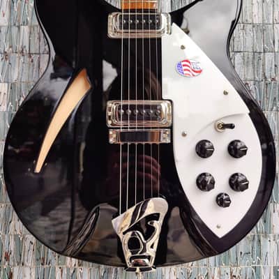Rickenbacker 330, Jetglo image 1
