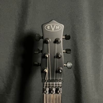 EVH Star Limited Edition Stealth Black with Black Hardware AND EVH Gigbag image 8