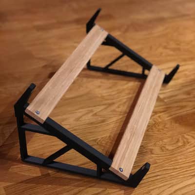 Single stand Novation peak - 3dstudiofurniture