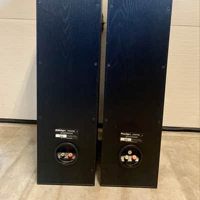 Paradigm Phantom v. 2 Tower Speakers Black image 4