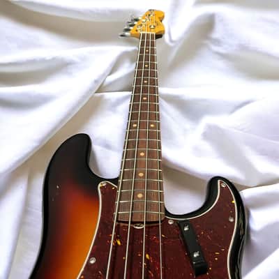 Fender AM Vintage II 1960 P-Bass, 3-Tone Sunburst w/ Rosewood *IN STOCK* image 6