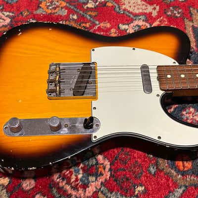 Fender Custom Shop ’60s Duo Tone LTD Abigail Ybarra pickups Relic Telecaster 2012 Sunburst image 4
