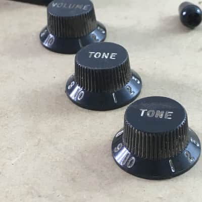 Fender Vintage Reissue Black Relic Knobs Strat Pickup Covers Back Plate Guitar Tremolo Cover Complete Set image 9