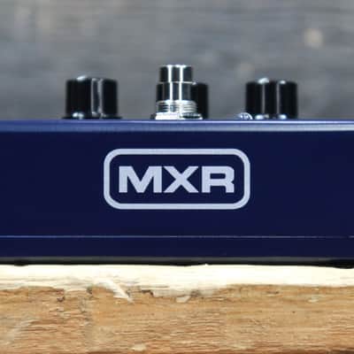 MXR EVH 30 5150 Chorus Eddie Van Halen Classic Chorus Stereo Output Effect Pedal image 7