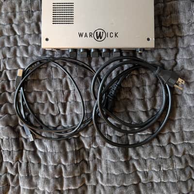 Warwick Gnome i Pro V2 300-Watt Pocket Bass Amp Head with USB Interface 2023 - Present - Silver image 1