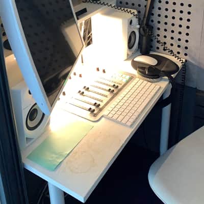 Studiobricks One Sound Booth image 8