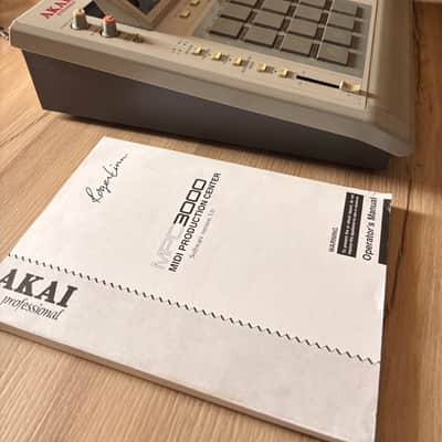 Akai MPC3000 with the original manual + multicore + new floppies + coaxial cable image 11