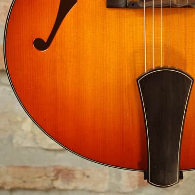 BOURGEOIS LC4 Limited Edition Acoustic Archtop - 2002 - n.3 di 12 pezzi al mondo - Violin Burst image 4