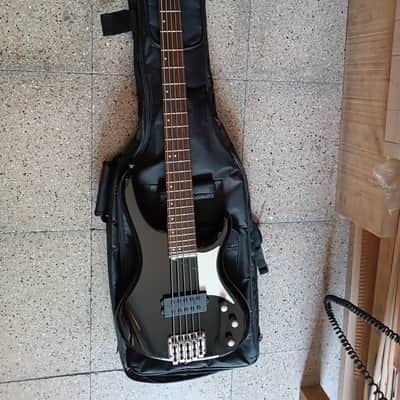 Washburn RB-2500 Bantam Black image 3