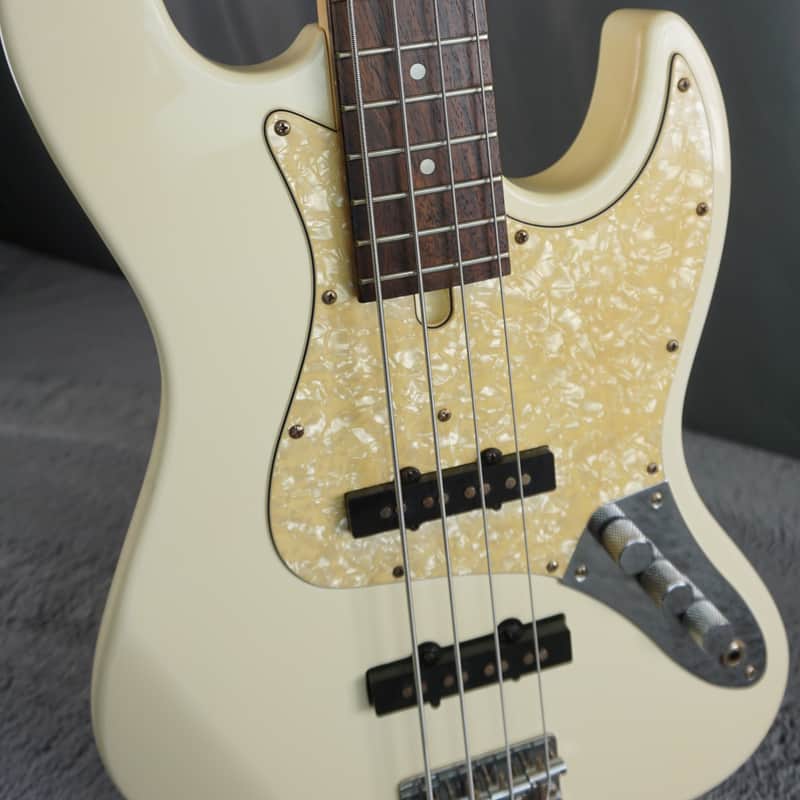 Bacchus Universe Series Jazz Bass - White image 1