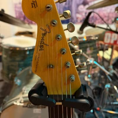 Fender stratocaster custom shop left handed journeyman relic 2024 - fiesta red image 7
