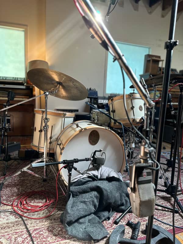 A&F Field Drum Kit Antique White image 1