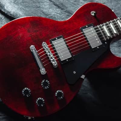 Gibson Les Paul Studio 2019 - Wine Red - VERY GOOD condition image 5