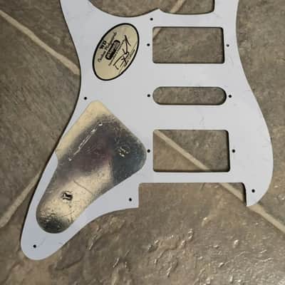 WD Strat pickguards with Floyd Rose bridge route image 2
