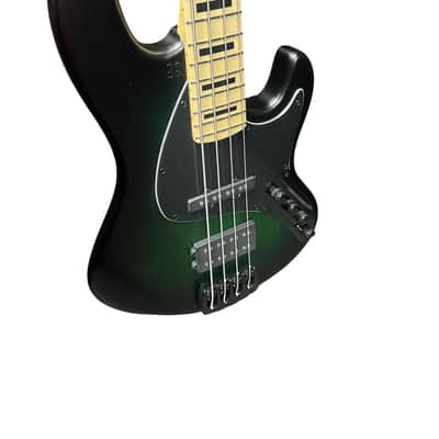 Sandberg Cal. TM-4 Superlight, Green Burst with Maple Neck/ Maple FB, Black Blocks 6.3 LBS *IN STOCK* image 4