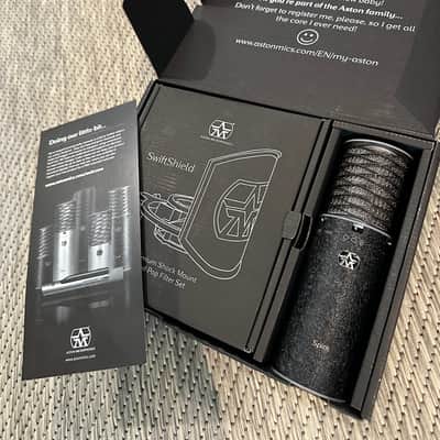 Immagine Aston Microphones Spirit Black Bundle Multi Pattern Condenser - 3