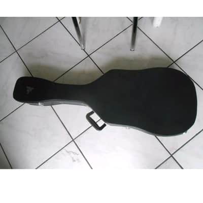 Fender Hardshell Case for 3/4 and Parlour Acoustic Guitars image 6
