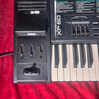 Roland XP-60 61-Key 64-Voice Music Workstation Keyboard 1998 - 2003 - Black image 2