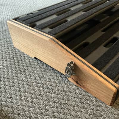 Third Edge Audio Pedalboard - Timber image 4