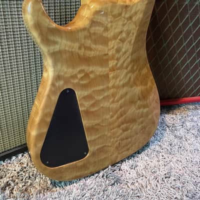 Rare USA Hamer Chaparral Max 4-string bass quilted maple with original hardshell case image 9