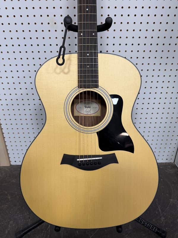 Taylor 114E 2007 - Present - Natural w/Case image 1