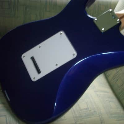 Fender Standard Stratocaster with Maple Fretboard 1998 - 2001 - Midnight Blue image 10