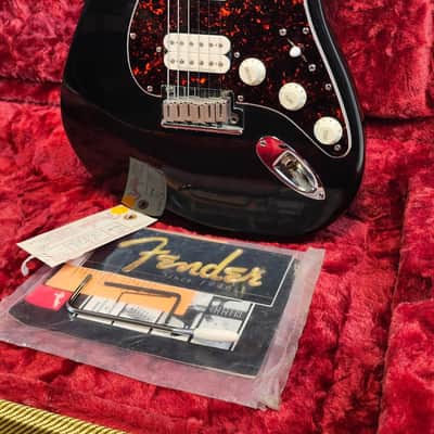 Pre Owned Vintage 1997 Fender U.S. Lone Star Stratocaster, Hot Rod Series, HSS, Black, w/Tweed HSC image 3