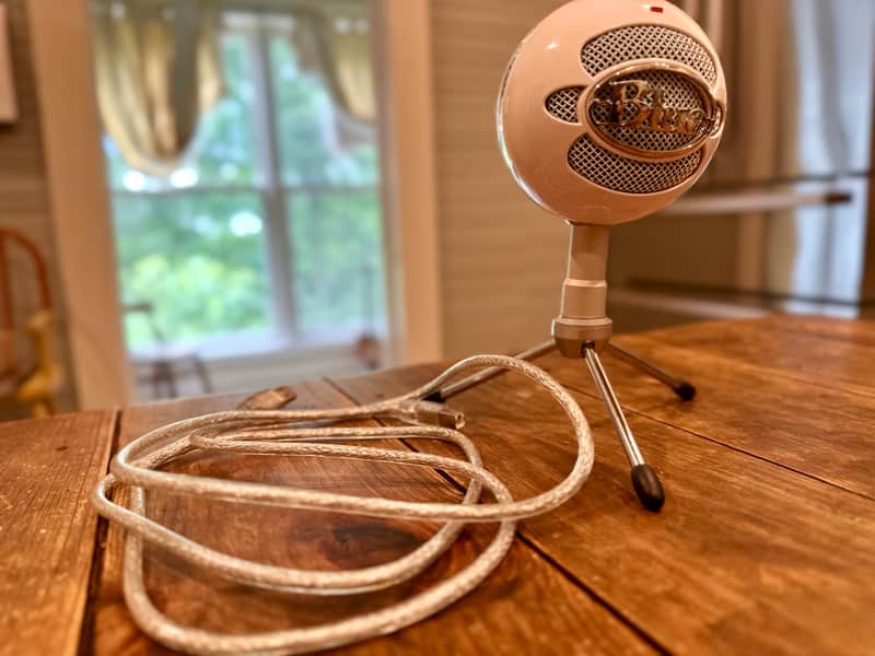Blue Snowball Multi-Pattern USB Condenser Mic 2010s - Textured White image 1