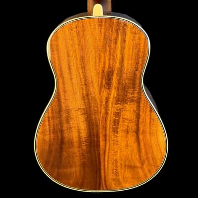 Fender Montecito Tenor Ukulele w/ Gig Bag image 2