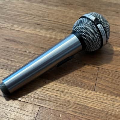 Vintage 1960’s Shure 585SA “Unisphere A” Dynamic Microphone with Cable + Clip. image 10