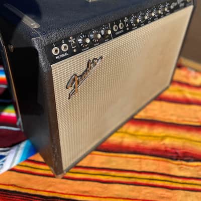 Fender Pro Reverb 2-Channel 40-Watt 2x12" Guitar Combo 1965 - 1967 - Black Panel image 9